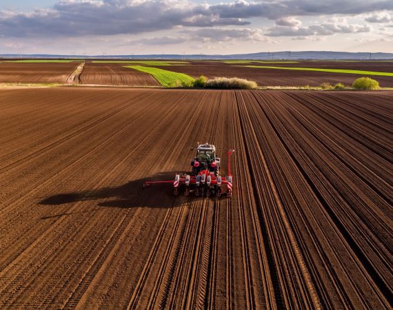 How the Iran War Is Reshaping U.S. Agriculture 1 Iran War Agricultural Financing Fuel Fertilizer