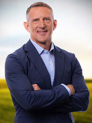 Pete Johannsen_300x400